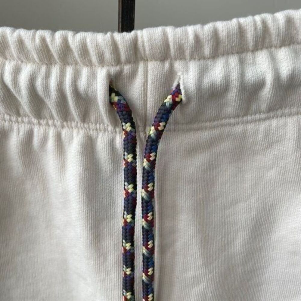 Peloton Cream Color Rainbow Embroidered Sweat Shorts Drawstring Elastic Waist M - Picture 4 of 9